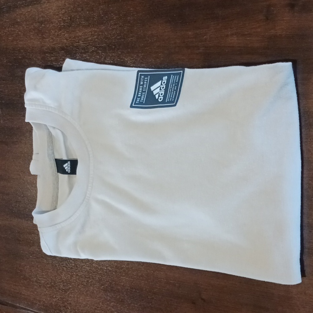 Adidas Logo Graphic Men's Medium Short Sleeve T in Gray